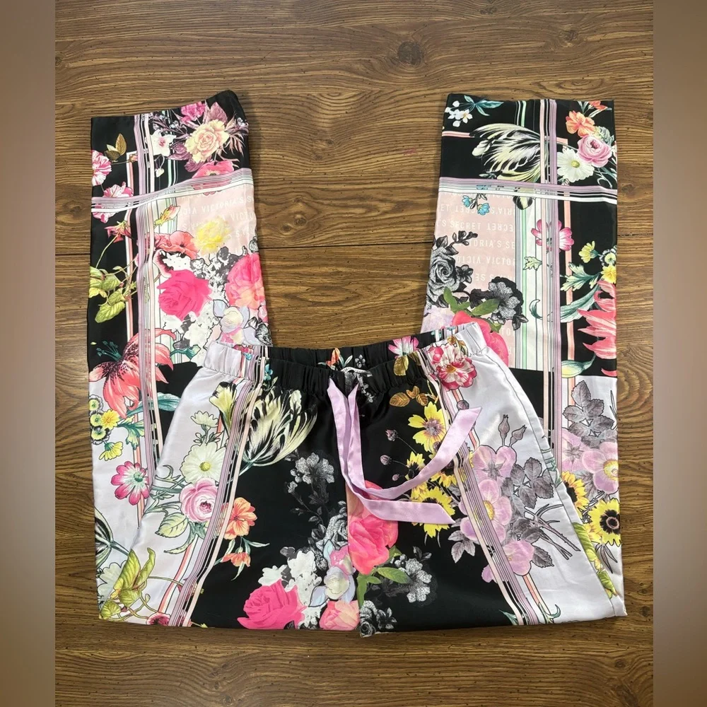 Victoria’s Secret Silky Floral Print Lounge Pajama Pants Size XS